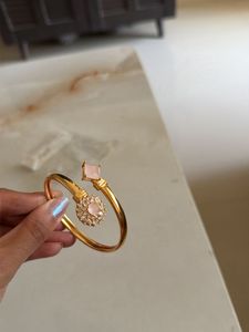 Rose Quartz &amp; Gold Bangle