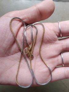 Two-Tone Chain