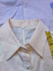 white Collared Short Sleeve Top