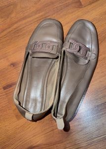 Women's Chic Chain Detail Loafers