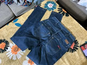Stylish Blue Denim Jeans for Women