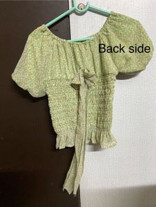 Chic Floral Smocked Crop Top