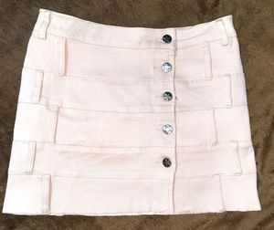 Chic Pink Mini Skirt with Star Buttons
