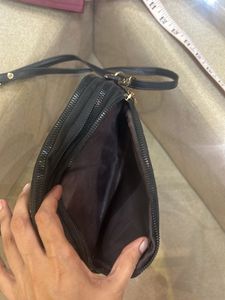 Stylish Crossbody Bag with freebies 🎁