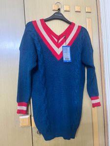 Navy Blue and Red Solid Pullover sweater