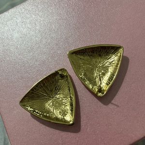 H&amp;M Triangular Stud Earrings