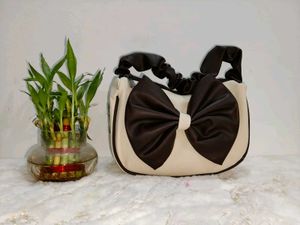 Chic Cream & Brown Bow Clutch
