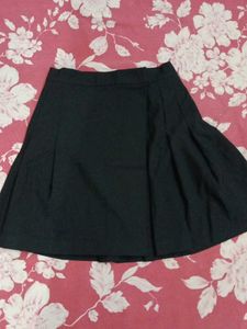 Black Pleated Mini Skirt