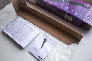 NEVER USED - PHILIPS Hair Straightening Brush