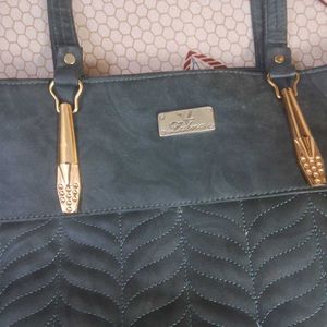 Stylish Black Quilted Handbag