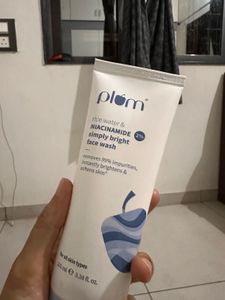 Plum Rice Water & Niacinamide Face Wash