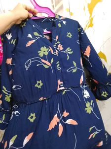 frill reyon top