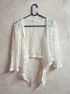 Elegant slightly peach Lace Shrug/Bolero Cropped