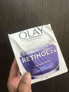 Olay Regenerist Retinol24 Night Moisturiser