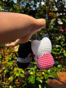crochet couple keychain ( Pack Of 2)