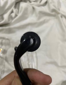 Derma Roller With 0.5mm Helps To GetClear Glass Sk