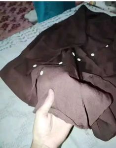 brown shirt