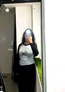 Spider Graphic Raglan Long Sleeve Top
