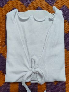 Chic White Cropped Cardigan