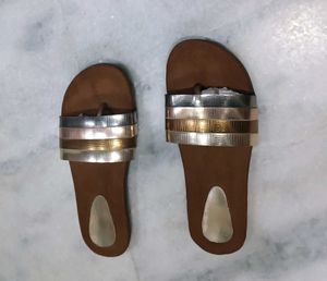 Stylish Flat Sliders For Women