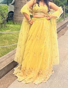 heavy pre loved lehnga