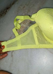 H&amp;M Yellow Lace Bra