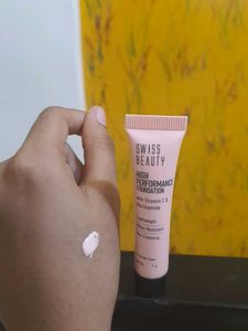 Swiss Beauty High Performance Foundation