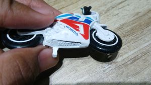 Honda VRF720R RC30
