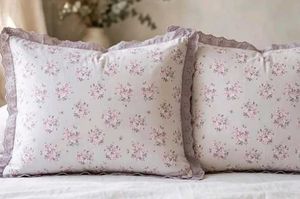 1Pair each Floral Pillow Covers