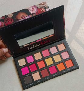 Stunning Eyeshadow Palette