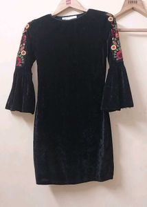 embroidered velvet top