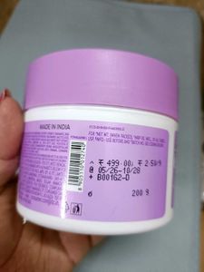 Fiama Body Scrub Niacinamide Exfoliate