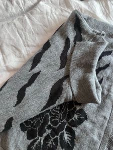 Stylish Grey Floral Poncho