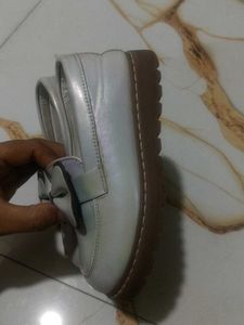 Cute Girls' Loafers with Bow