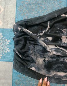 Chic One-Shoulder Marble Top