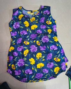 Floral Print Sleeveless Top (with attach sleeves )