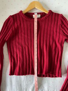 Chic Red Ribbed Knit Top