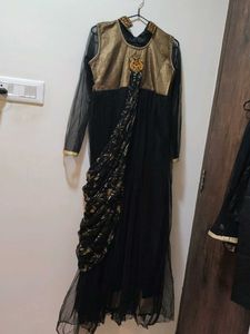 Elegant Black &amp; Gold Kurta Set