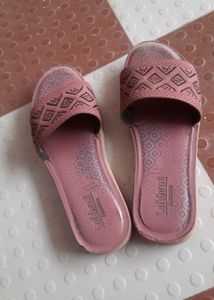 Stylish Women's Slides