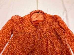 orange dress