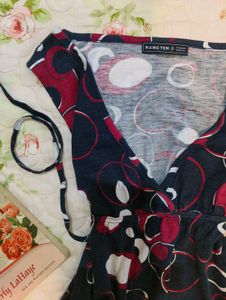 Stylish Navy &amp; Red Circle Print Wrap top