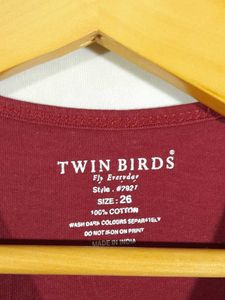 Maroon &amp; Black Shorts &amp; T-Shirt Set For Girl's