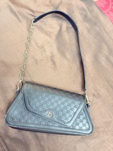 Stylish Black Shoulder Bag