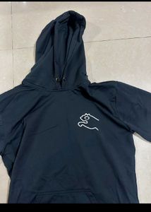 PUMA comfortable sports hoodie.