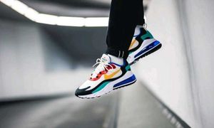 Nike Air Max 270 React