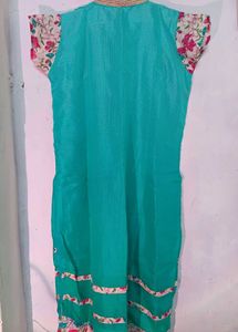 Woman Floral Kurti beaded collar neck.