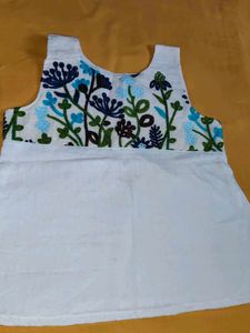 Embroidered White Kurti