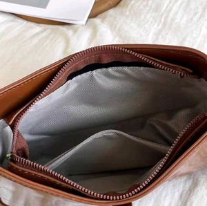 IMPORTED YSL PREMIUM QUALITY SLING ( NO BOX & DUST