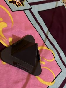 Black Mobile Phone Stand