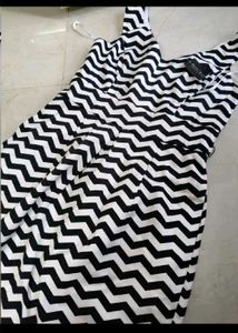 Chic Chevron Print Dress
